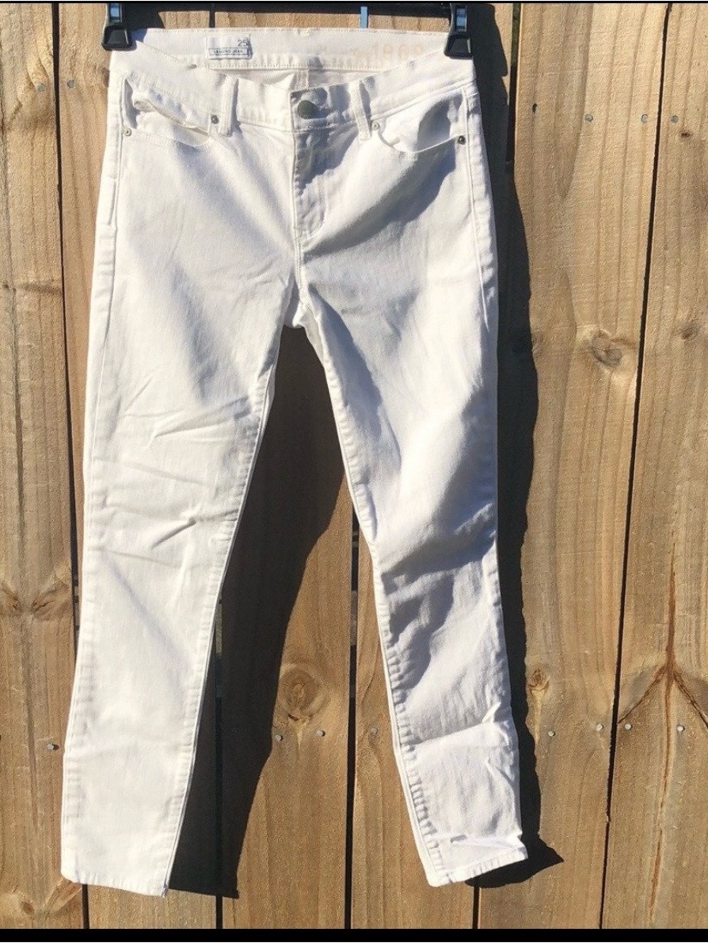 Gap White Skinny Jegging Jeans